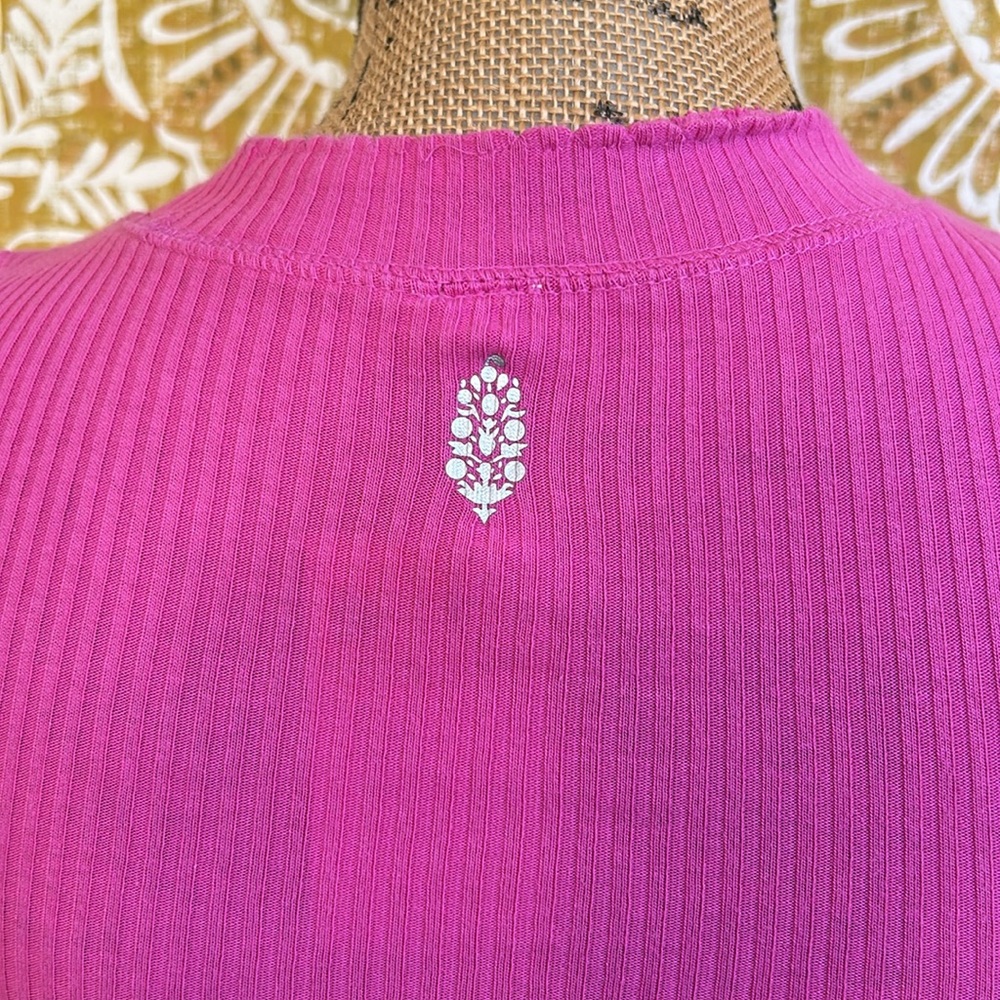 NWOT Free People Movement Laura Mock Neck Ribbed Top in Fuchsia Fizz size XS - Picture 10 of 12